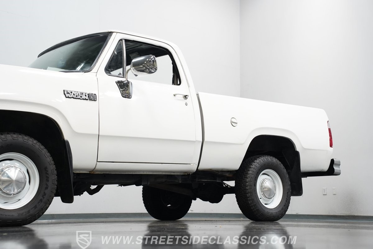 Dodge-Other-Pickups-1979-Pickup-Truck-21