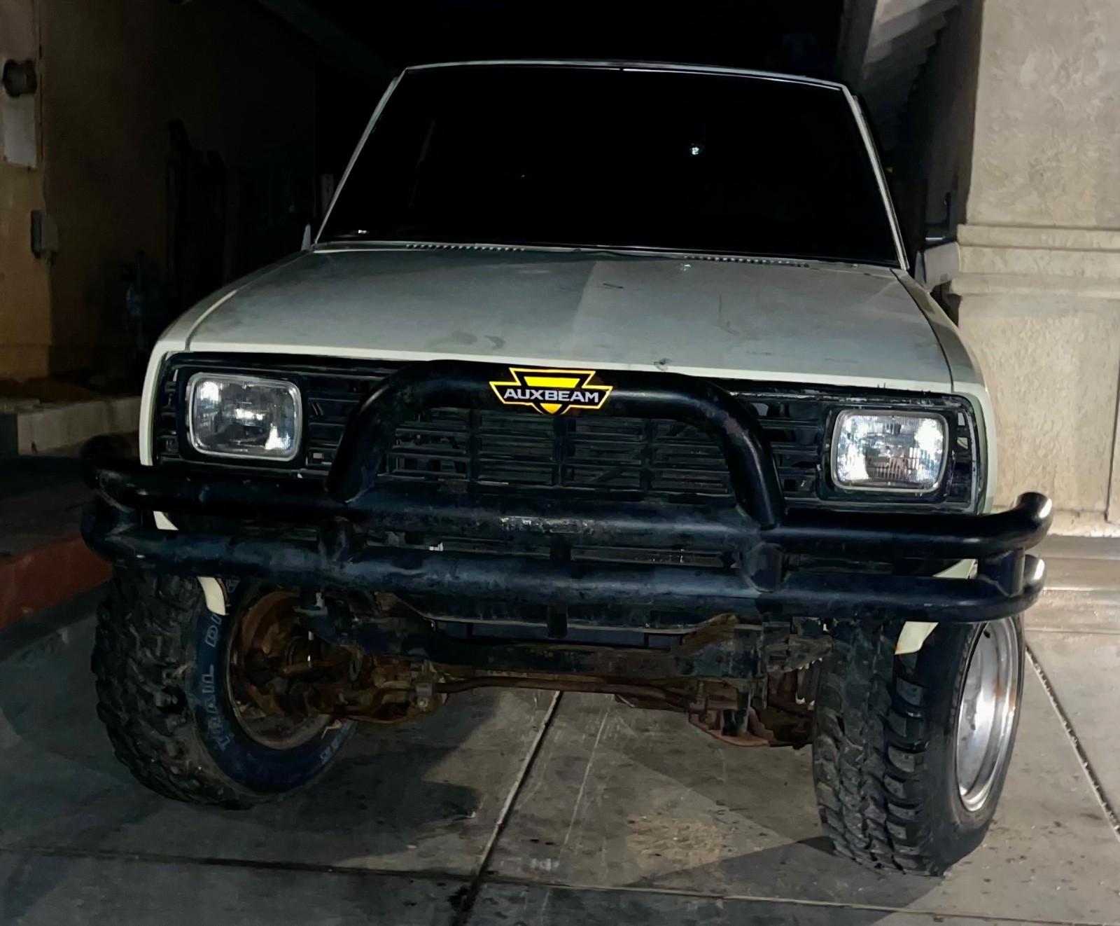 Dodge-Other-Pickups-1982-Standard-Cab-Pickup-4