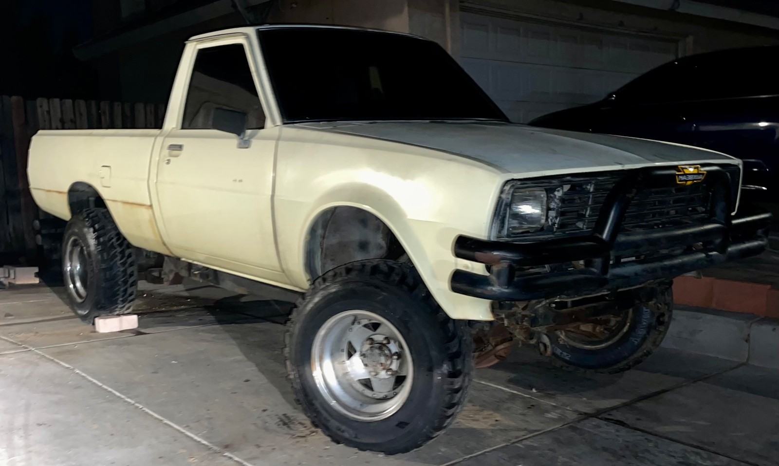 Dodge-Other-Pickups-1982-Standard-Cab-Pickup-8