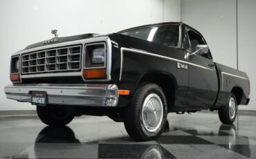 Dodge-Other-Pickups-1983-Pickup-Truck-19