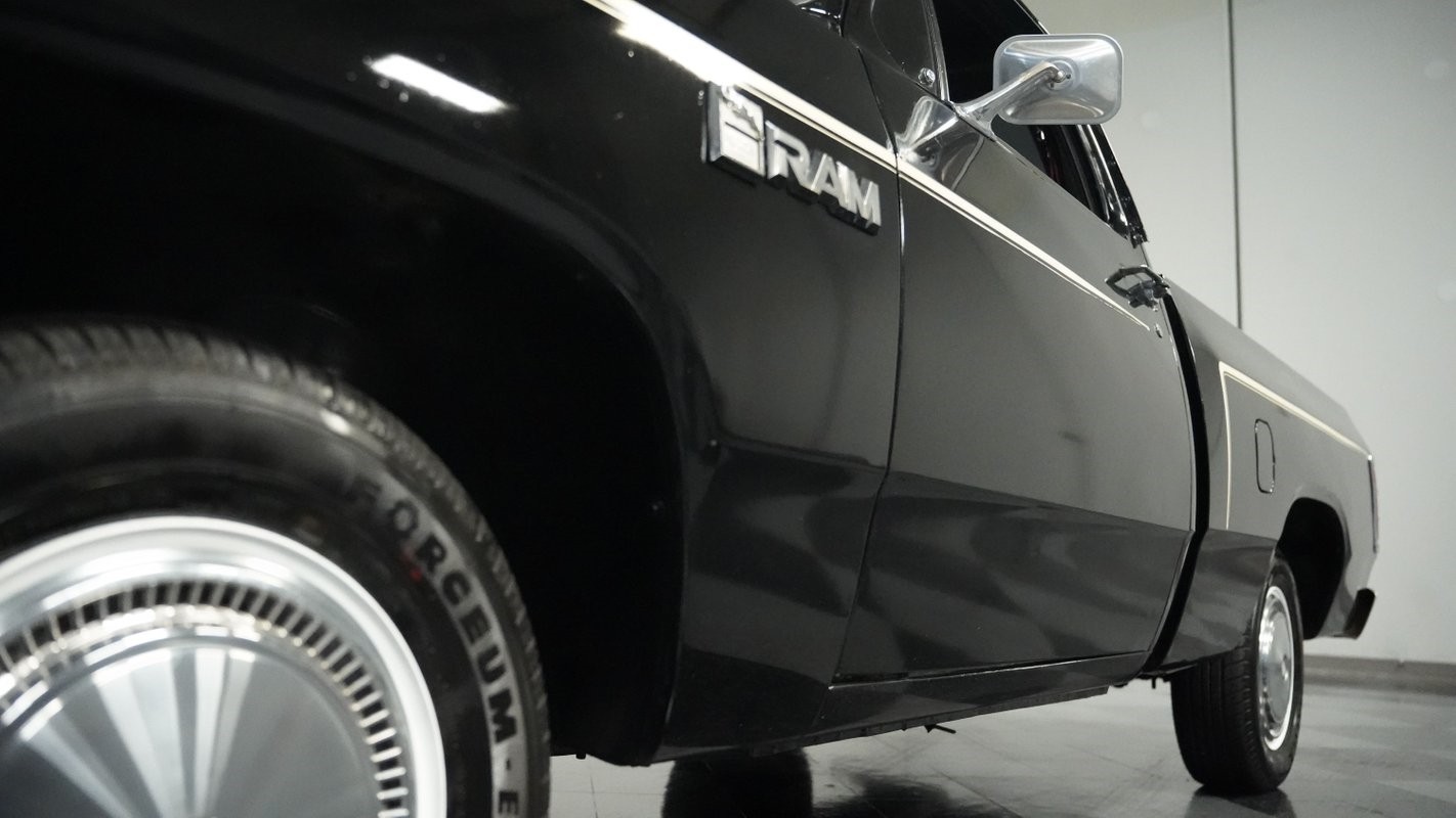 Dodge-Other-Pickups-1983-Pickup-Truck-20