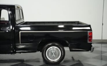 Dodge-Other-Pickups-1983-Pickup-Truck-22
