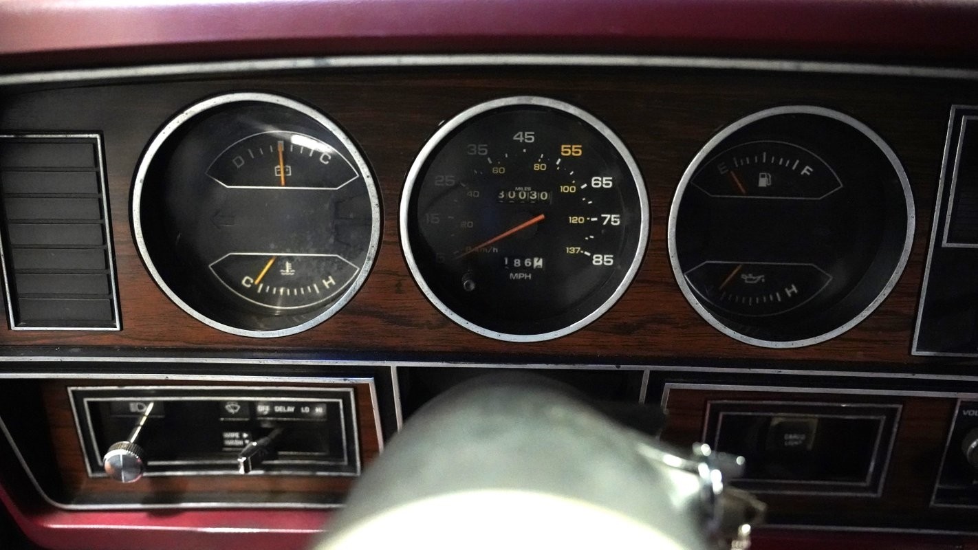 Dodge-Other-Pickups-1983-Pickup-Truck-35