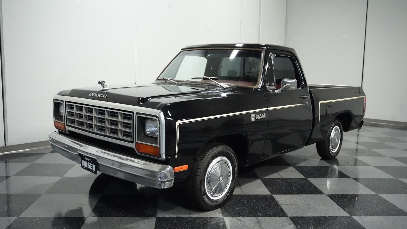 Dodge-Other-Pickups-1983-Pickup-Truck-5