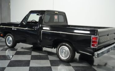 Dodge-Other-Pickups-1983-Pickup-Truck-7