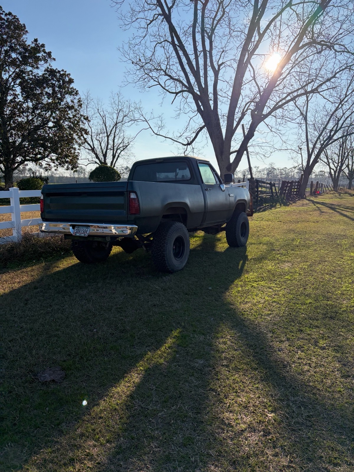 Dodge-Power-Wagon-1978-1