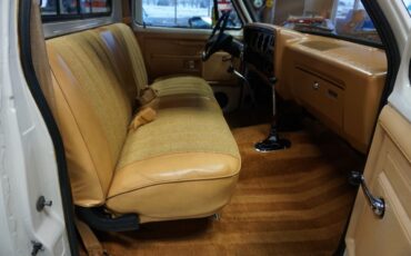 Dodge-Power-Wagon-1985-Standard-Cab-Pickup-23