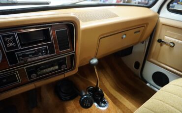 Dodge-Power-Wagon-1985-Standard-Cab-Pickup-25