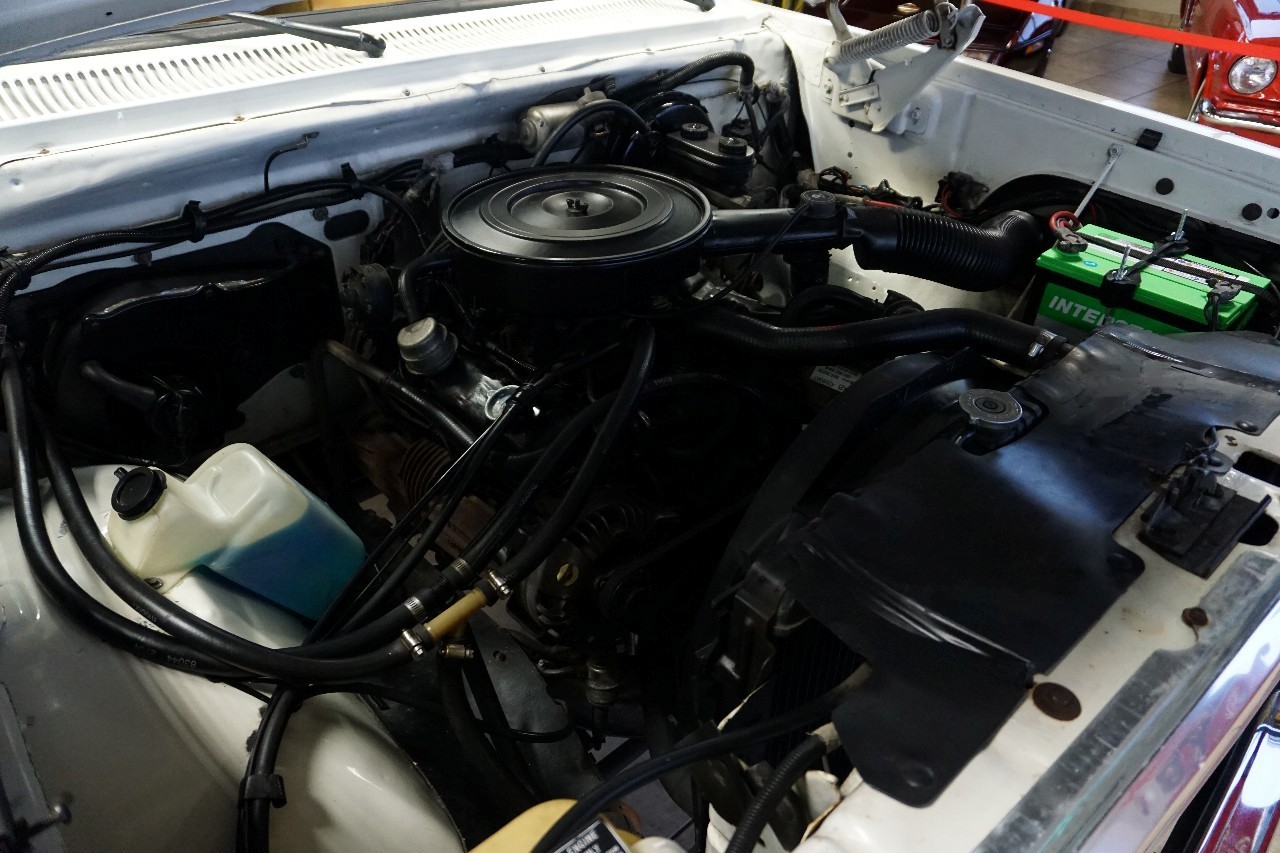 Dodge-Power-Wagon-1985-Standard-Cab-Pickup-31