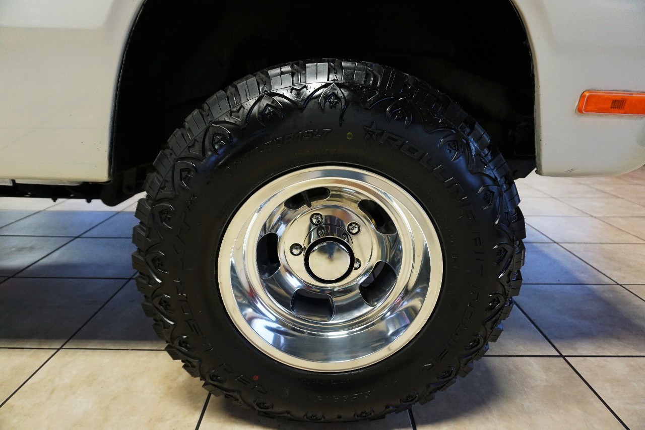 Dodge-Power-Wagon-1985-Standard-Cab-Pickup-32