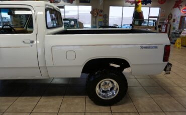 Dodge-Power-Wagon-1985-Standard-Cab-Pickup-36