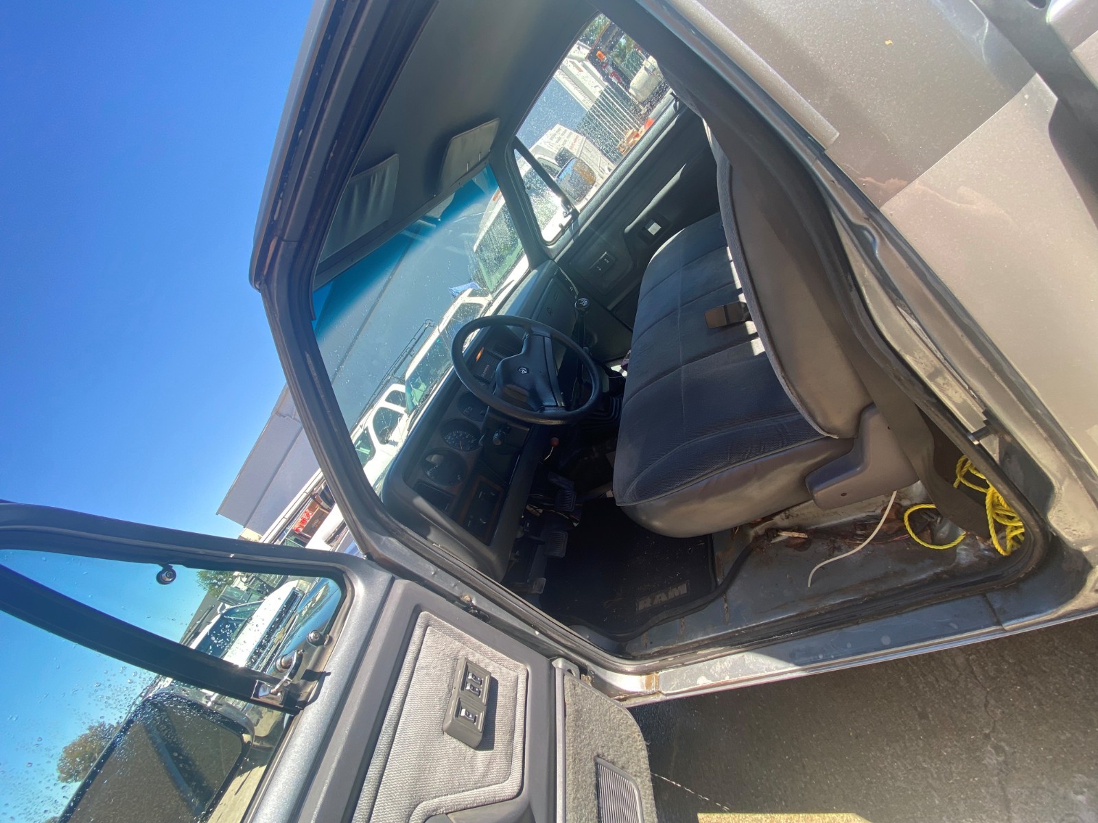 Dodge-Power-Wagon-1991-Single-Cab-9