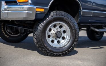 Dodge-Ram-1500-1989-Pickup-Truck-3