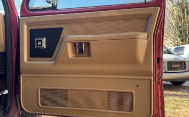 Dodge-Ram-2500-1984-10