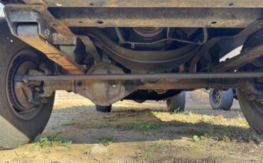 Dodge-Ram-2500-1984-18