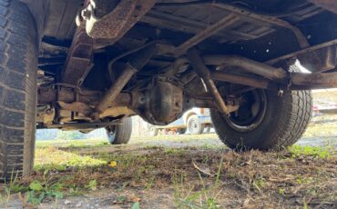 Dodge-Ram-2500-1984-19