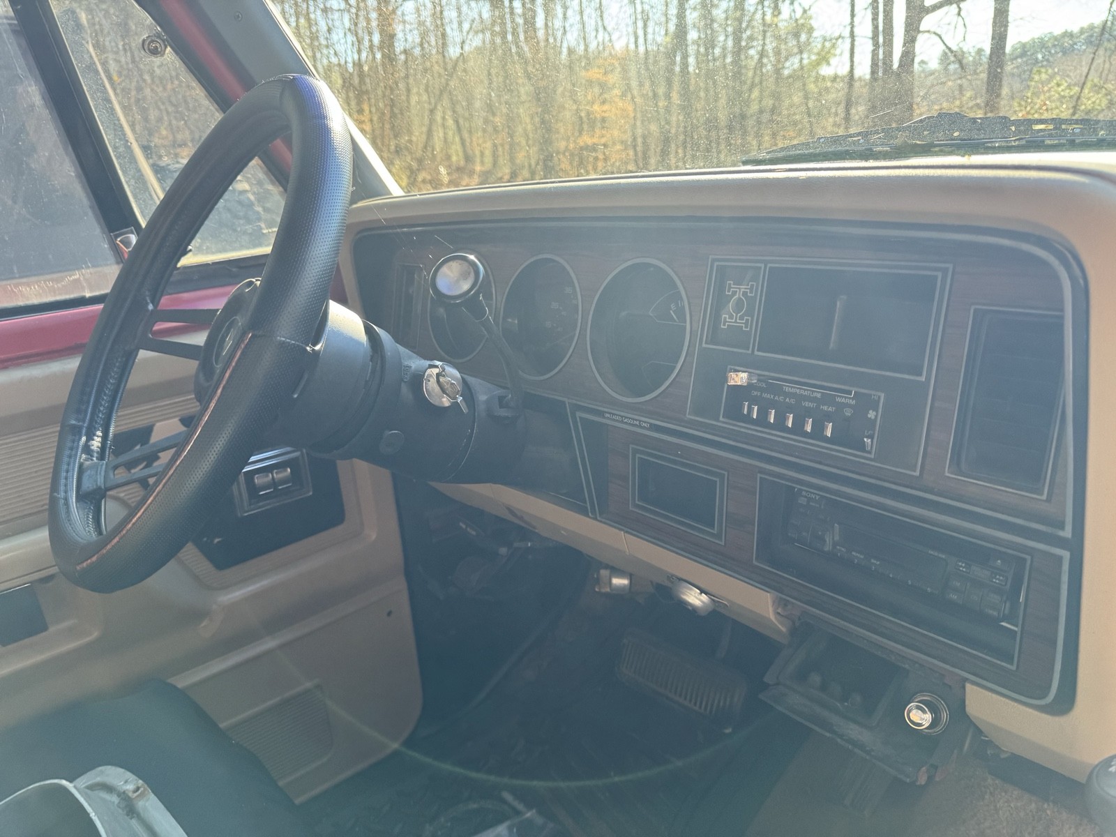 Dodge-Ram-2500-1984-8