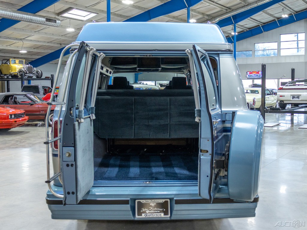 Dodge-Ram-Van-1988-Other-17