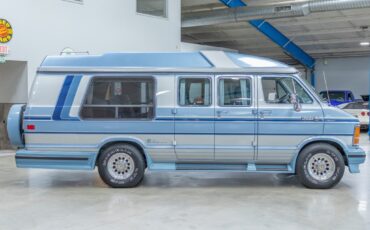 Dodge-Ram-Van-1988-Other-9