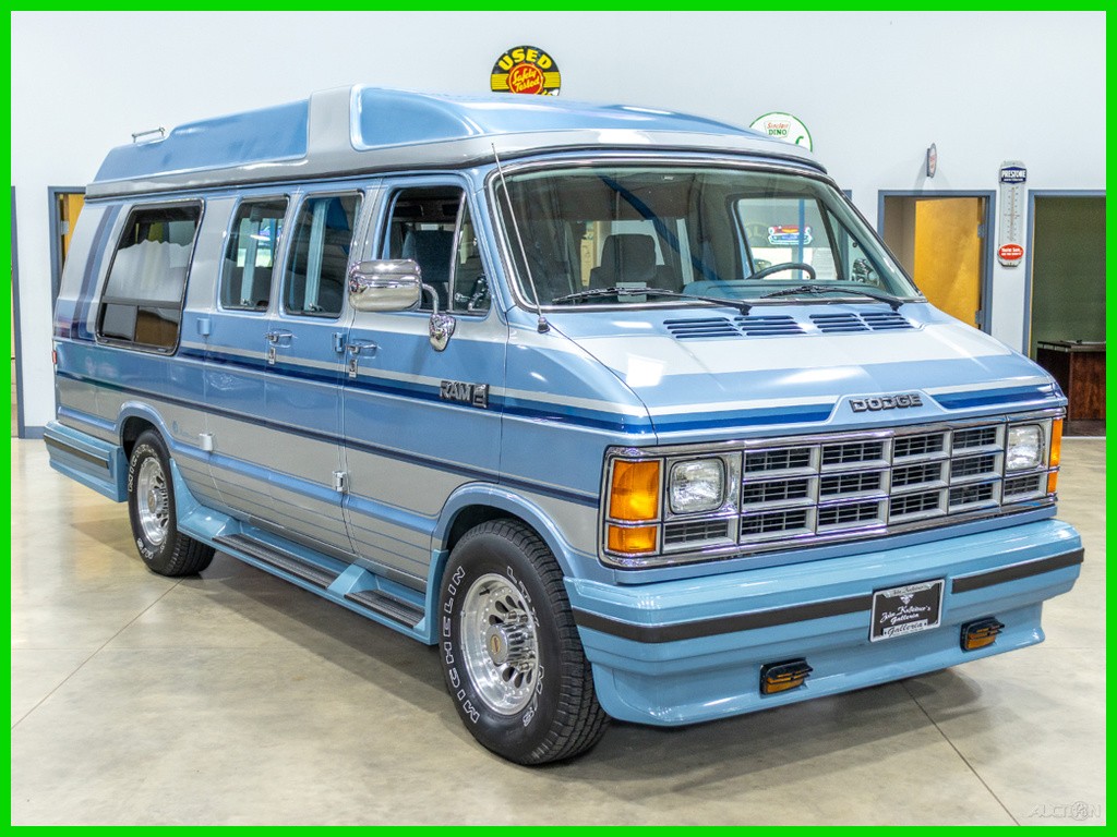 Dodge-Ram-Van-1988-Other