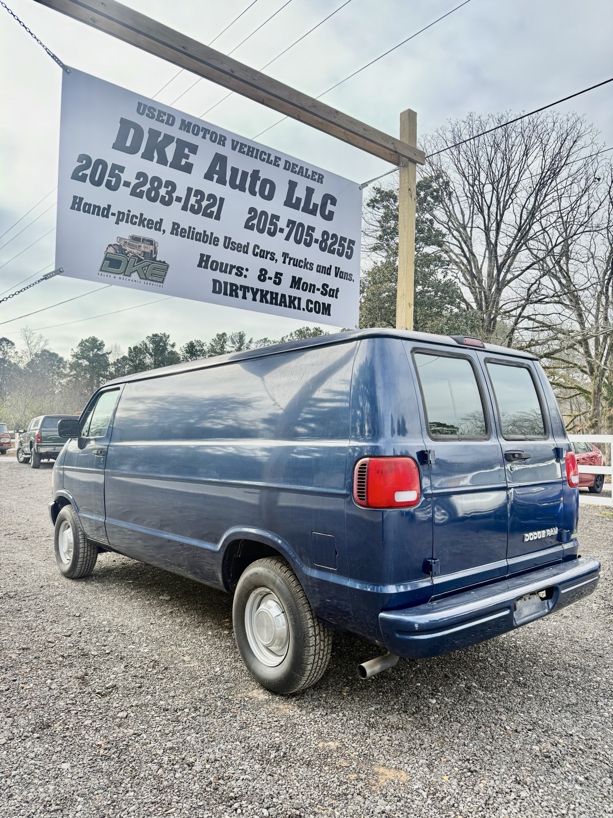 Dodge-Ram-Van-1994-3