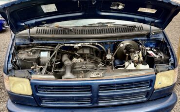 Dodge-Ram-Van-1994-6