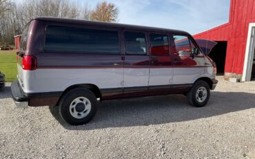 Dodge-Ram-Van-1996-Standard-Passenger-Van-1