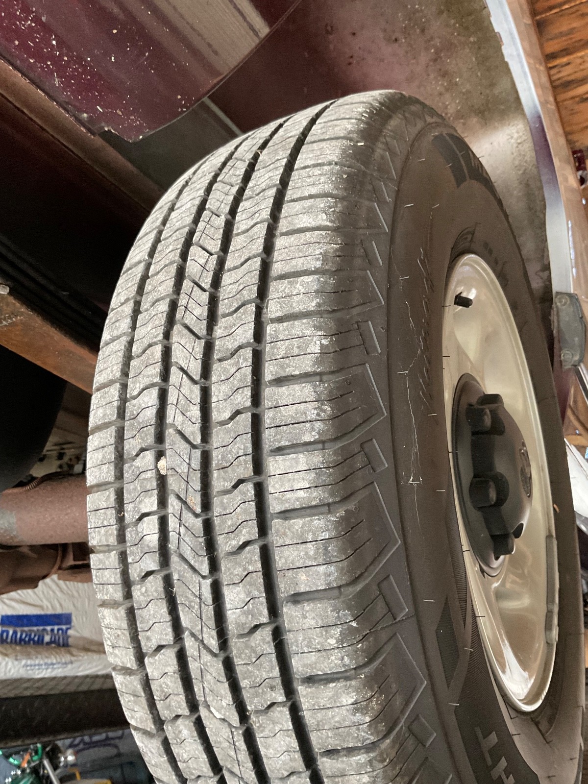 Dodge-Ram-Van-1996-Standard-Passenger-Van-14