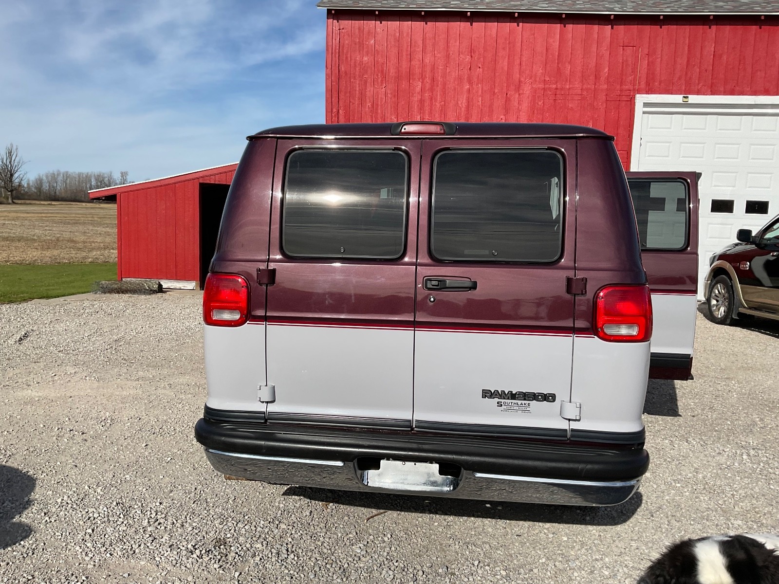 Dodge-Ram-Van-1996-Standard-Passenger-Van-6