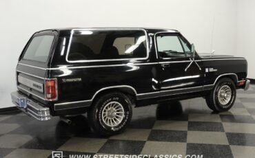 Dodge-Ramcharger-1986-SUV-11