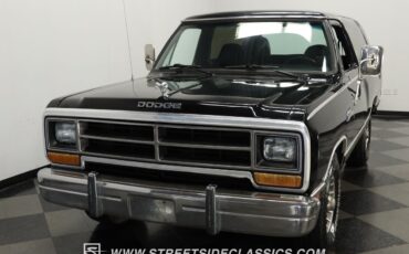 Dodge-Ramcharger-1986-SUV-16