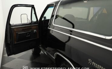 Dodge-Ramcharger-1986-SUV-32