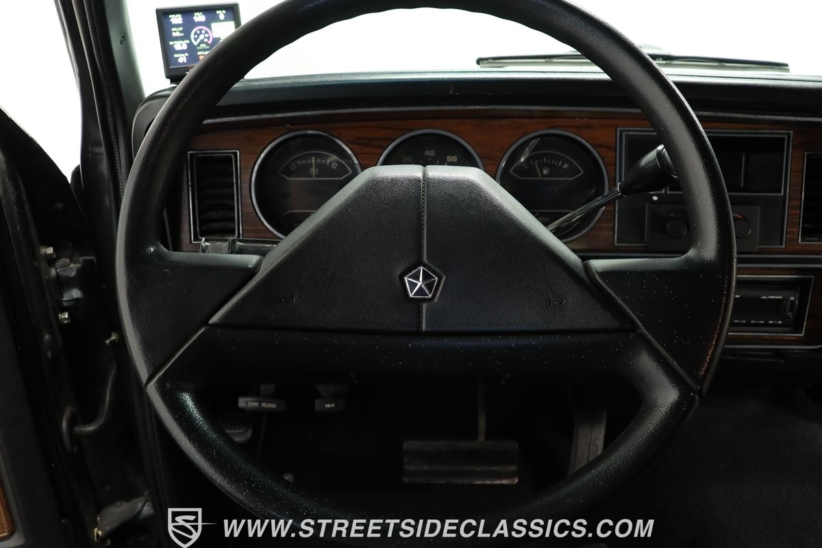 Dodge-Ramcharger-1986-SUV-35