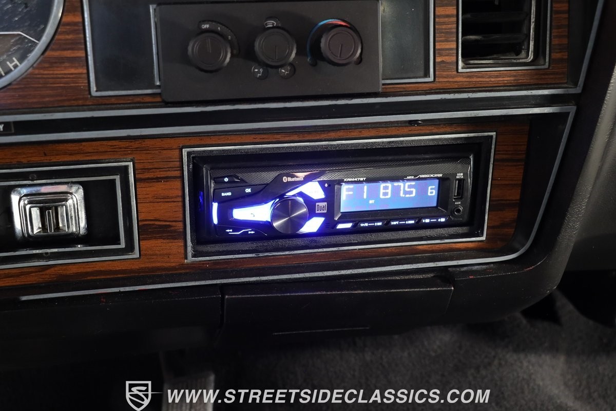 Dodge-Ramcharger-1986-SUV-38