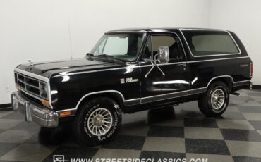 Dodge-Ramcharger-1986-SUV-5