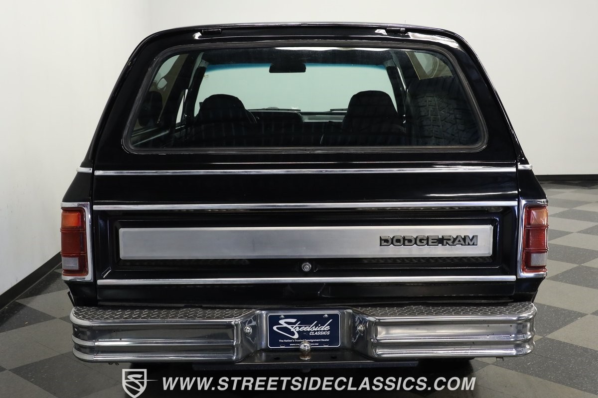 Dodge-Ramcharger-1986-SUV-8