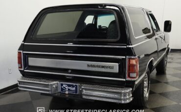 Dodge-Ramcharger-1986-SUV-9