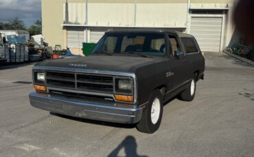 Dodge-Ramcharger-1988-SUV-1