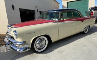 Dodge-Royal-lancer-1955-red-white-black-white-and-black