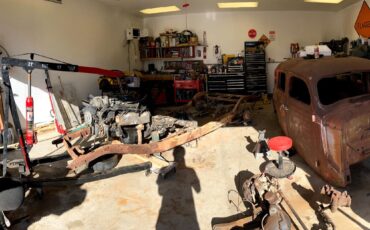 Dodge-Sedan-1938-Sedan-14