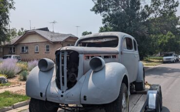 Dodge-Sedan-1938-Sedan