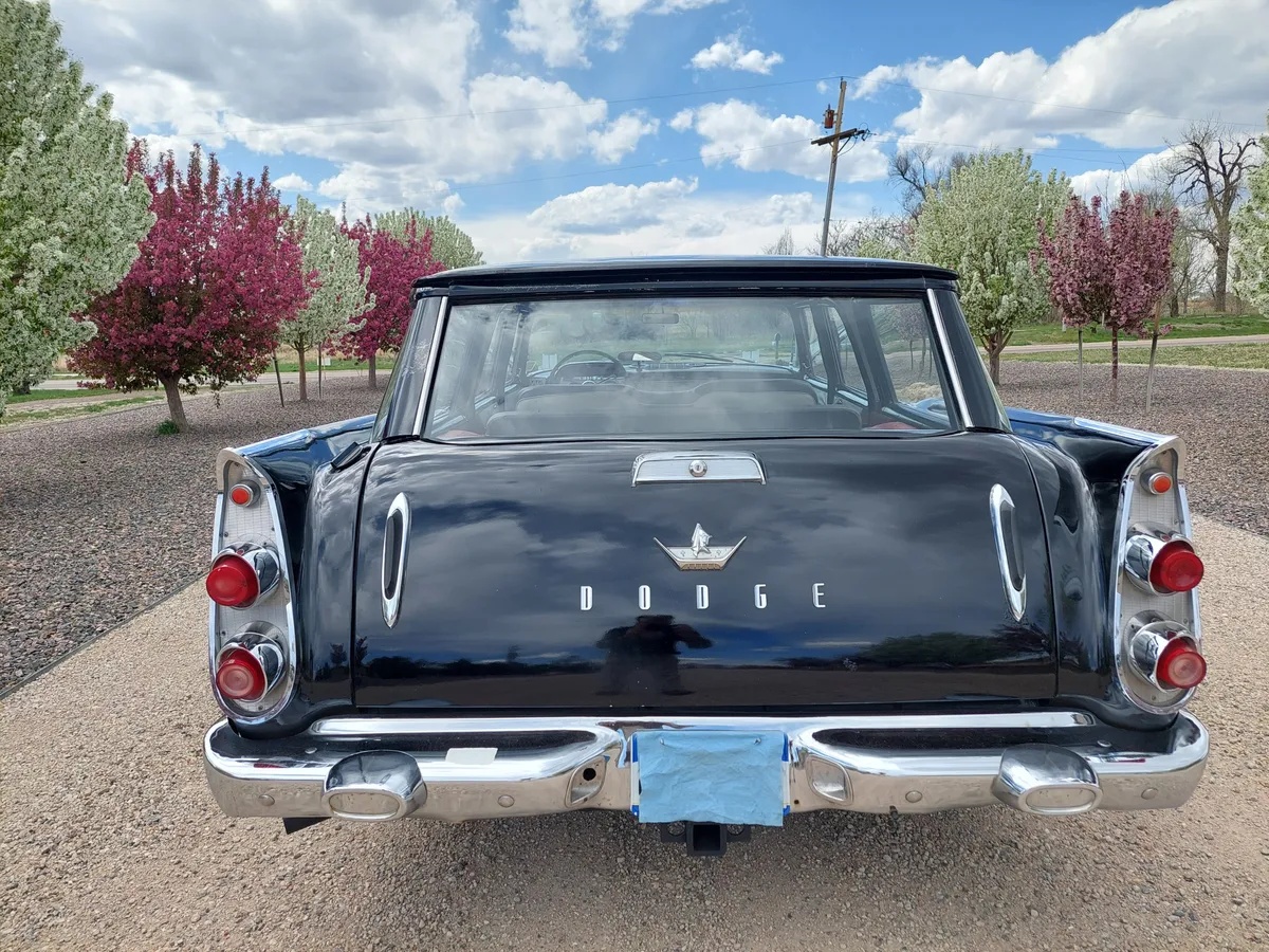 Dodge-Sierra-1959-Black-Black-Red-amp-Silver-2