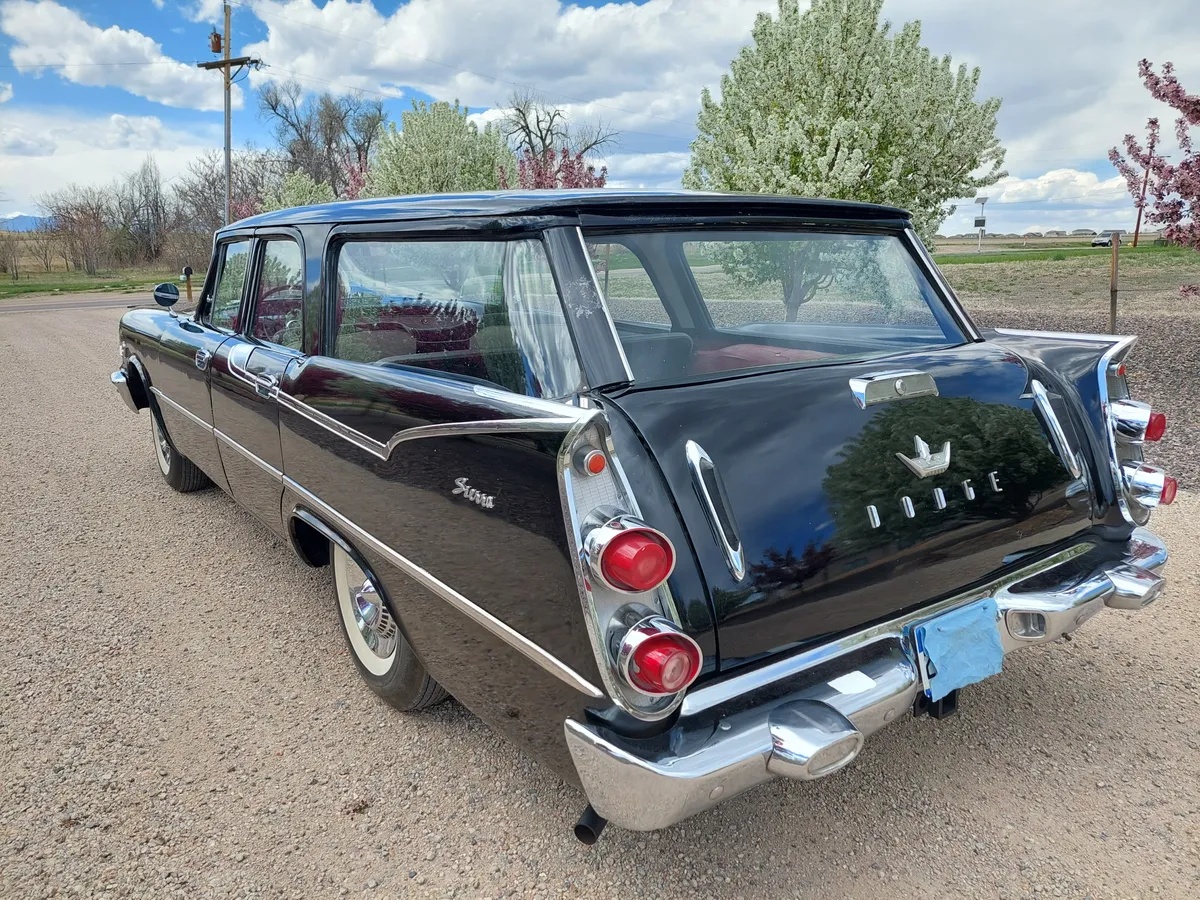 Dodge-Sierra-1959-Black-Black-Red-amp-Silver-4