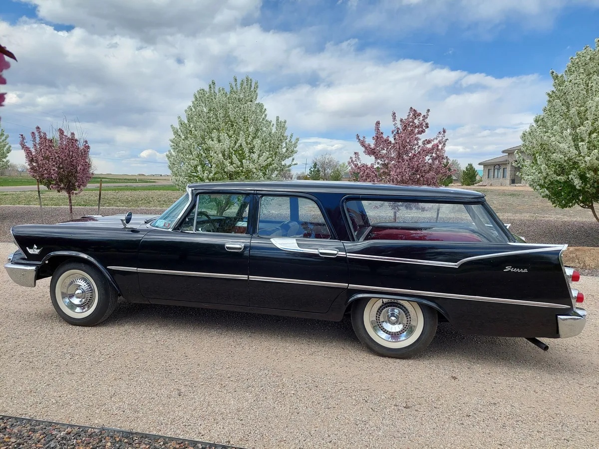 Dodge-Sierra-1959-Black-Black-Red-amp-Silver-5