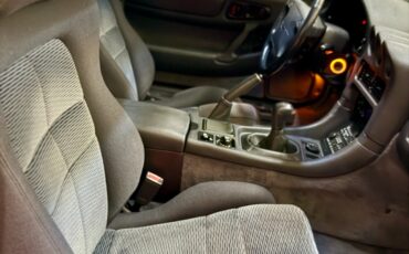 Dodge-Stealth-1993-Coupe-19