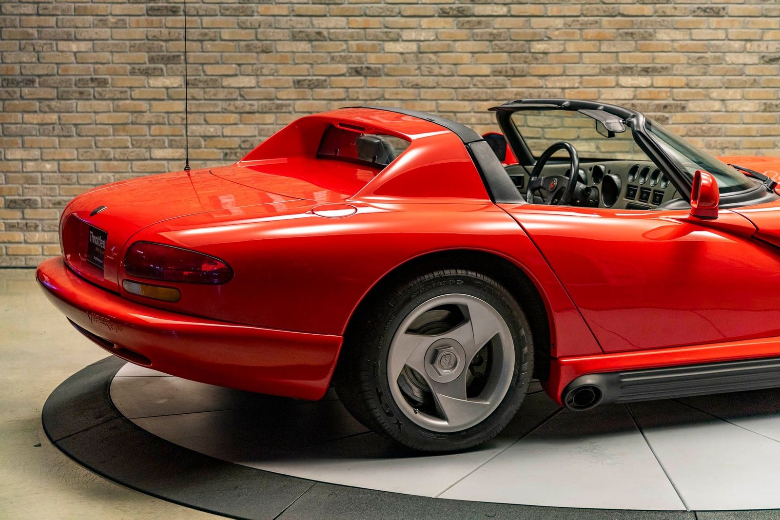 Dodge-Viper-1992-Convertible-10