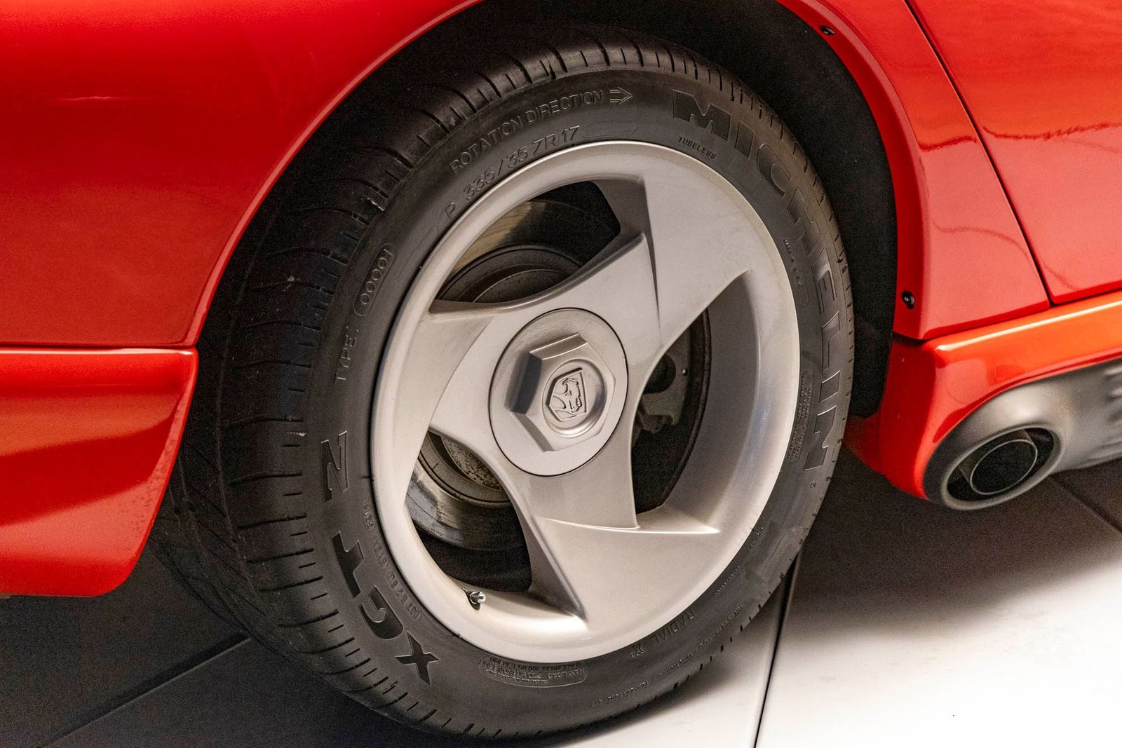 Dodge-Viper-1992-Convertible-14