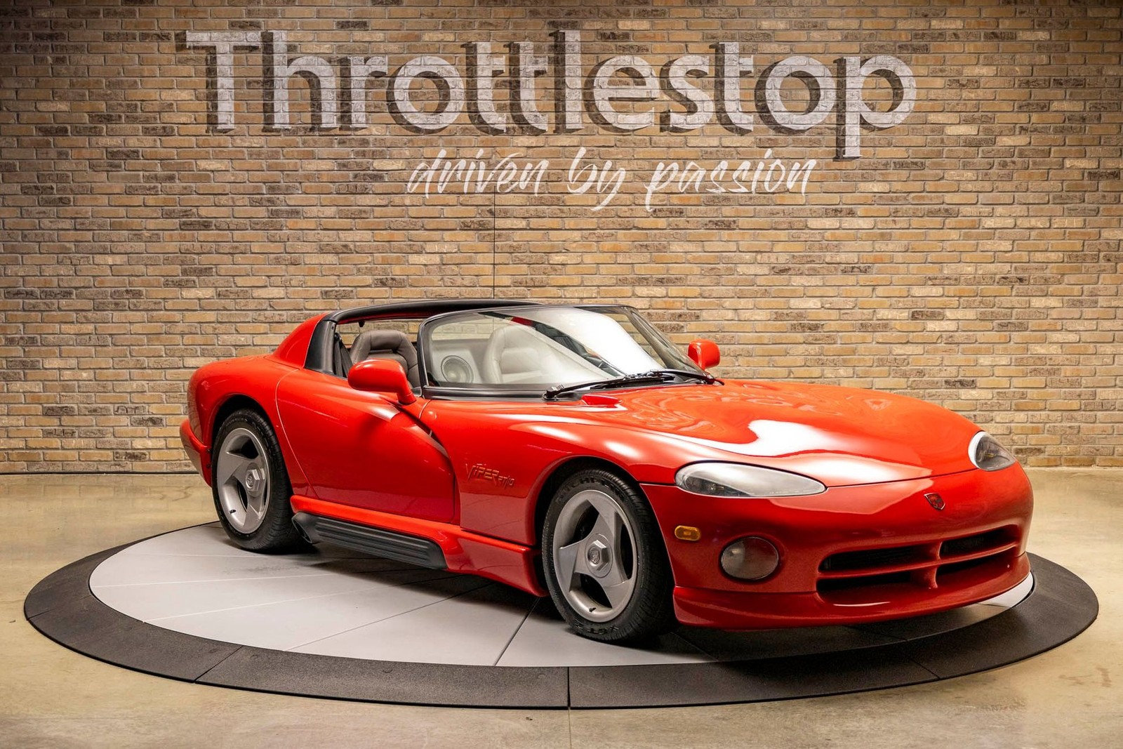 Dodge-Viper-1992-Convertible-3