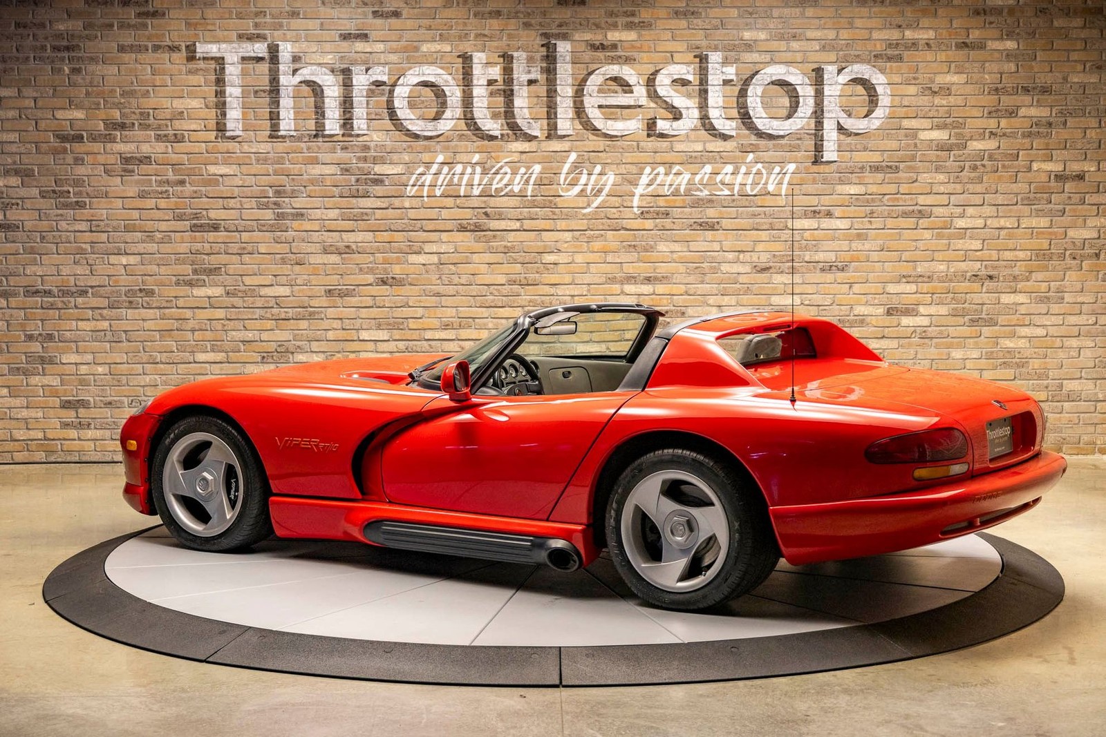 Dodge-Viper-1992-Convertible-7