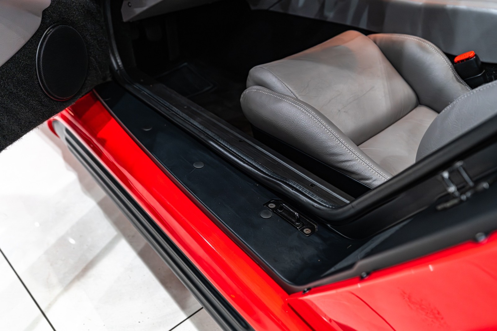 Dodge-Viper-1993-Convertible-27